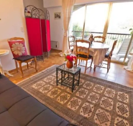 Lugaro Apartment *